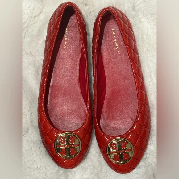 NWT Tory Burch Quinn Quilted Leather Ballet Flats in Red with Gold Logo - Picture 4 of 5